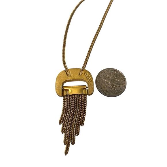 Vintage Trifari Bright Goldtone Small Pendant w/Fringe. - Picture 8 of 8